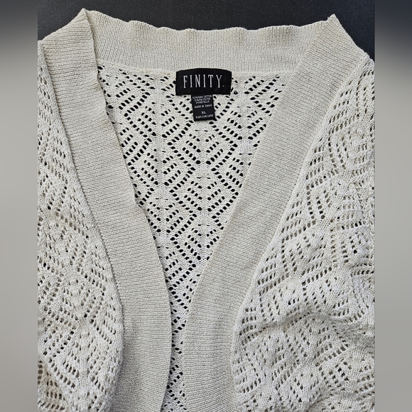 NWOT - Finity Crocheted White Shawl Sweater Wrap with gold threading - Picture 2 of 5